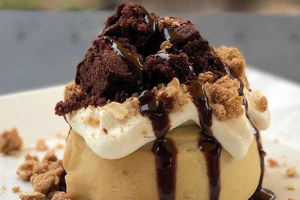 Cinnaholic | 1230 Caroline St NE Ste B110, Atlanta, GA 30307