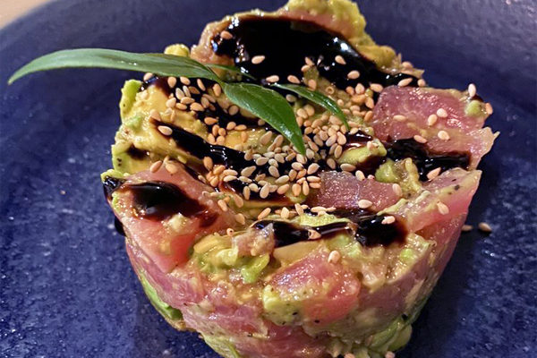 Bishoku - Tuna Tartare | Photo: Yelp | 5920 Roswell Rd, Sandy Springs, GA 30328