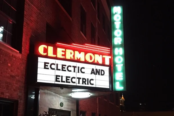 Clermont Lounge - Exterior of Clermont Hotel | Photo: Yelp/Clermont Lounge | 789 Ponce De Leon Ave NE, Atlanta, GA 30306
