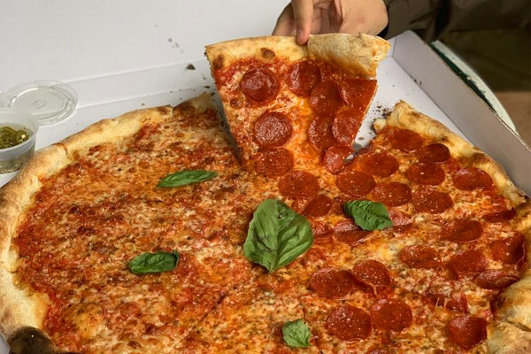 Glida Pizza | Photo: Yelp | Multiple Locations