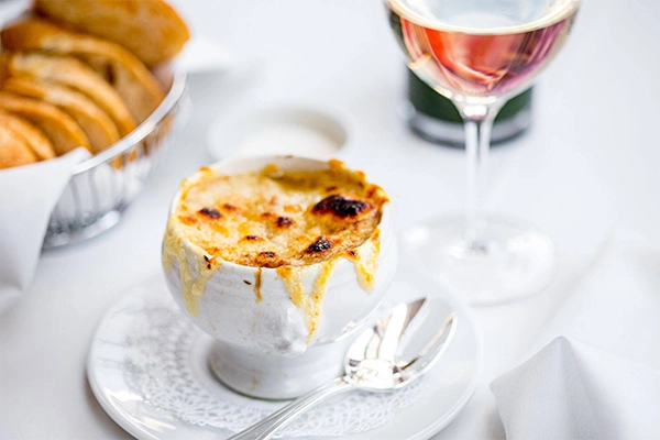 Le Bilboquet - French Onion Soup | Photo: Facebook/lebilboquetatlanta | 3027 Bolling Way NE, Atlanta, GA 30305