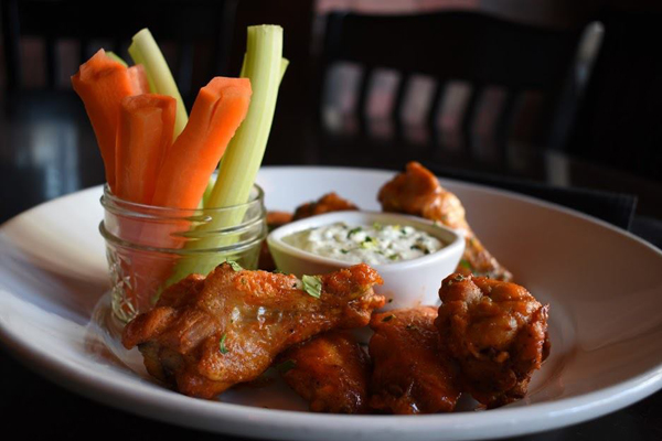 Marlow's Tavern - Wings | Photo: Facebook/MarlowsTavern
