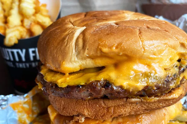 Slutty Vegan - Fussy Hussy Burger