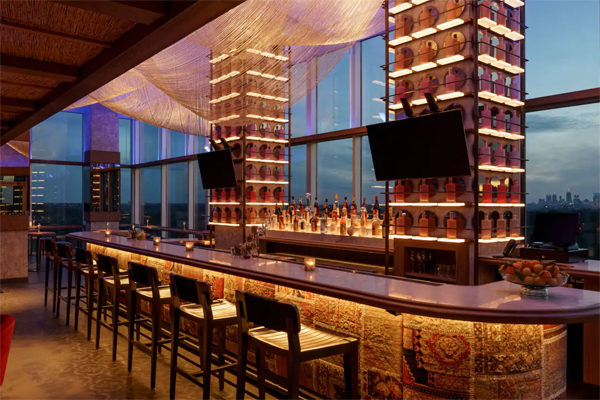 Spaceman's Bar | Photo: hyatt.com | 3301 Lenox Pkwy Atlanta, GA 30326