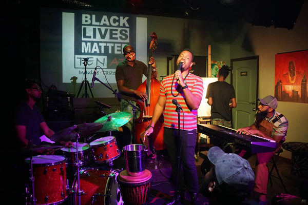 TEN ATL - Larry Wilson Music Performing | Photo: Facebook/tenatl | 495 Flat Shoals Ave SE Atlanta, GA 30316
