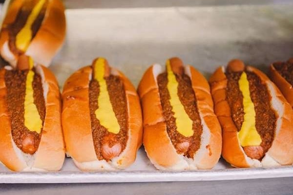 The Varsity- Hot dogs | Photo: Tasteatlas.com | 61 North Avenue NW, Atlanta, GA 30308