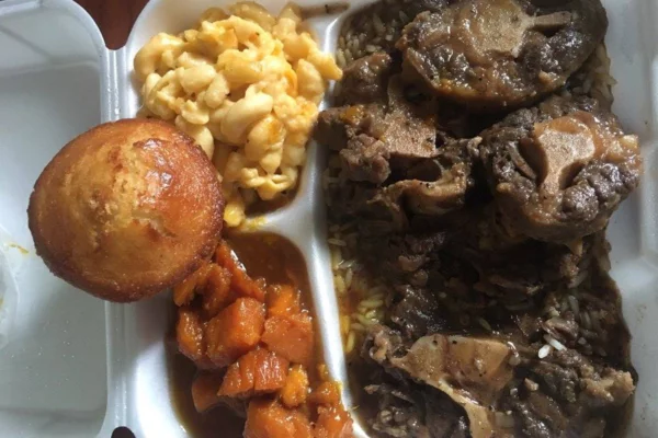 Big Daddy's Kitchen - Oxtails | Photo: Facebook/bigdaddysatl | Multiple Locations